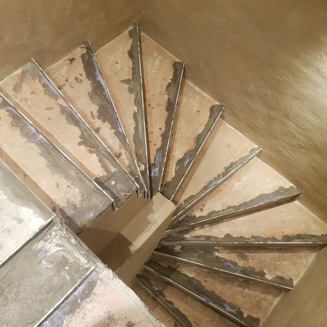 Escaliers en travaux